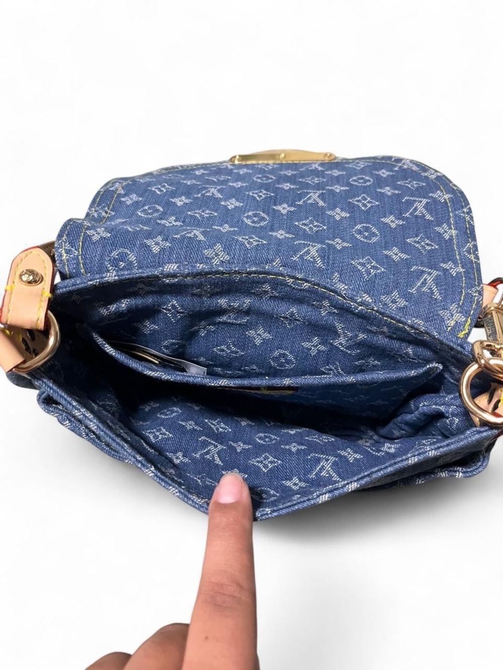 Blue Monogram Denim LV Sunset Shoulder Bag - Picture 6 of 8